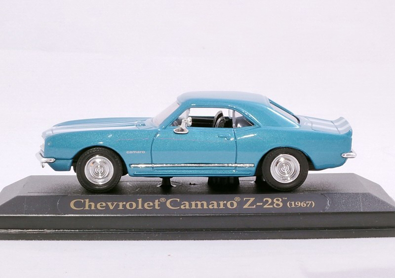 Коллекционная модель автомобиля 1967 года - Шевроле Camaro Z-28, 1/43